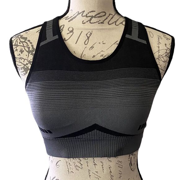 Running Girl Black & Gray Medium Impact Sports Bra Size Medium - Picture 1 of 2